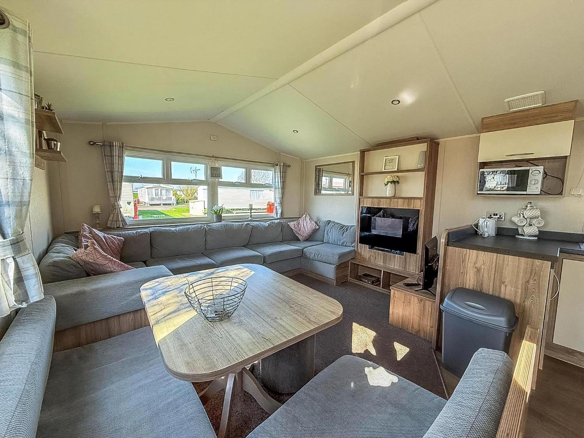 8 Berth Caravan For Hire At St Osyth Beach Ref 28047R 滨海克拉克顿 外观 照片